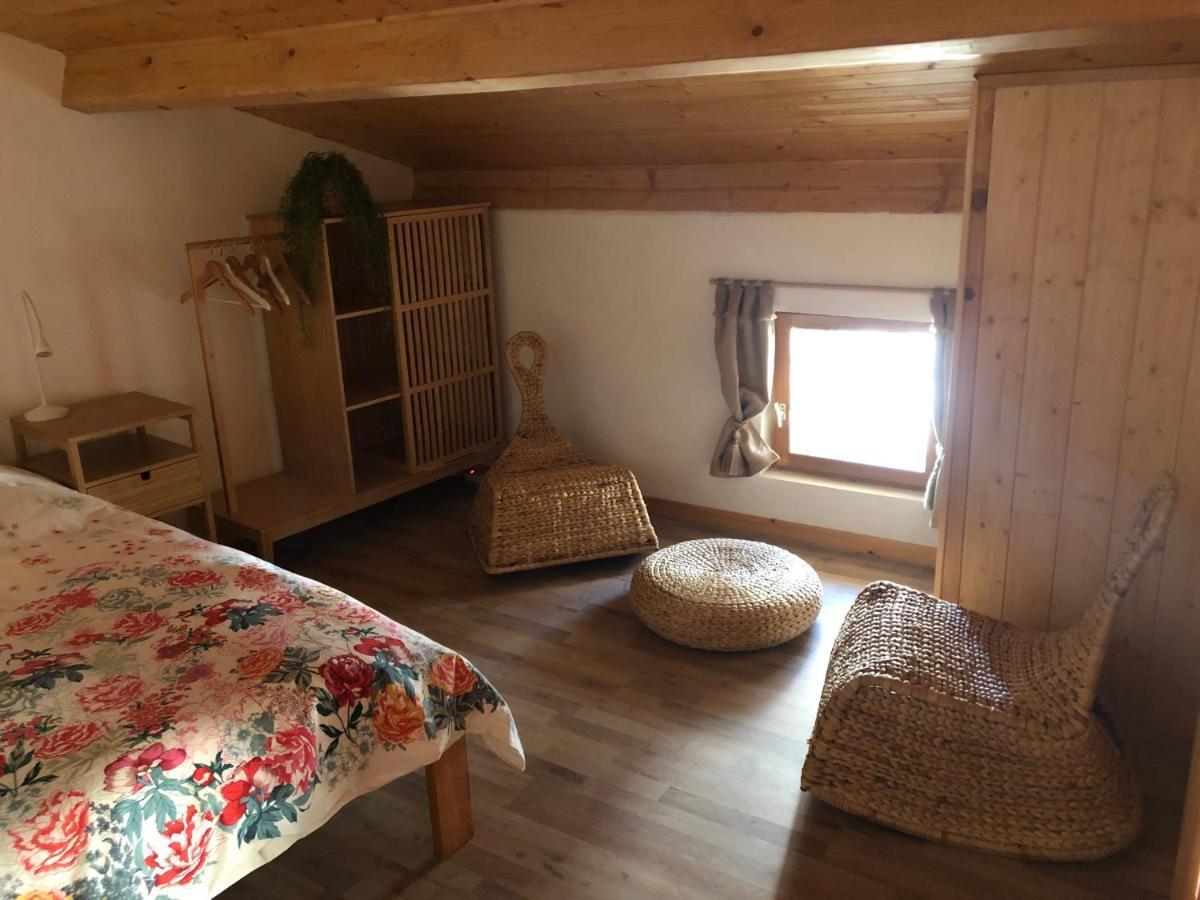 La Maisonnette Auvergnate Vertaizon Dış mekan fotoğraf